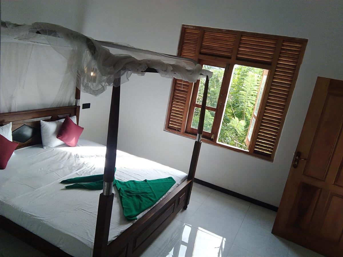 Dolphin Cottage Mirissa Kültér fotó